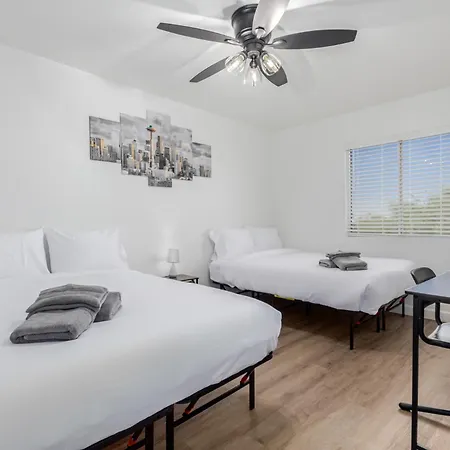 2Bd Downtown With Sleeps7Kingbedparkingpets Apartment